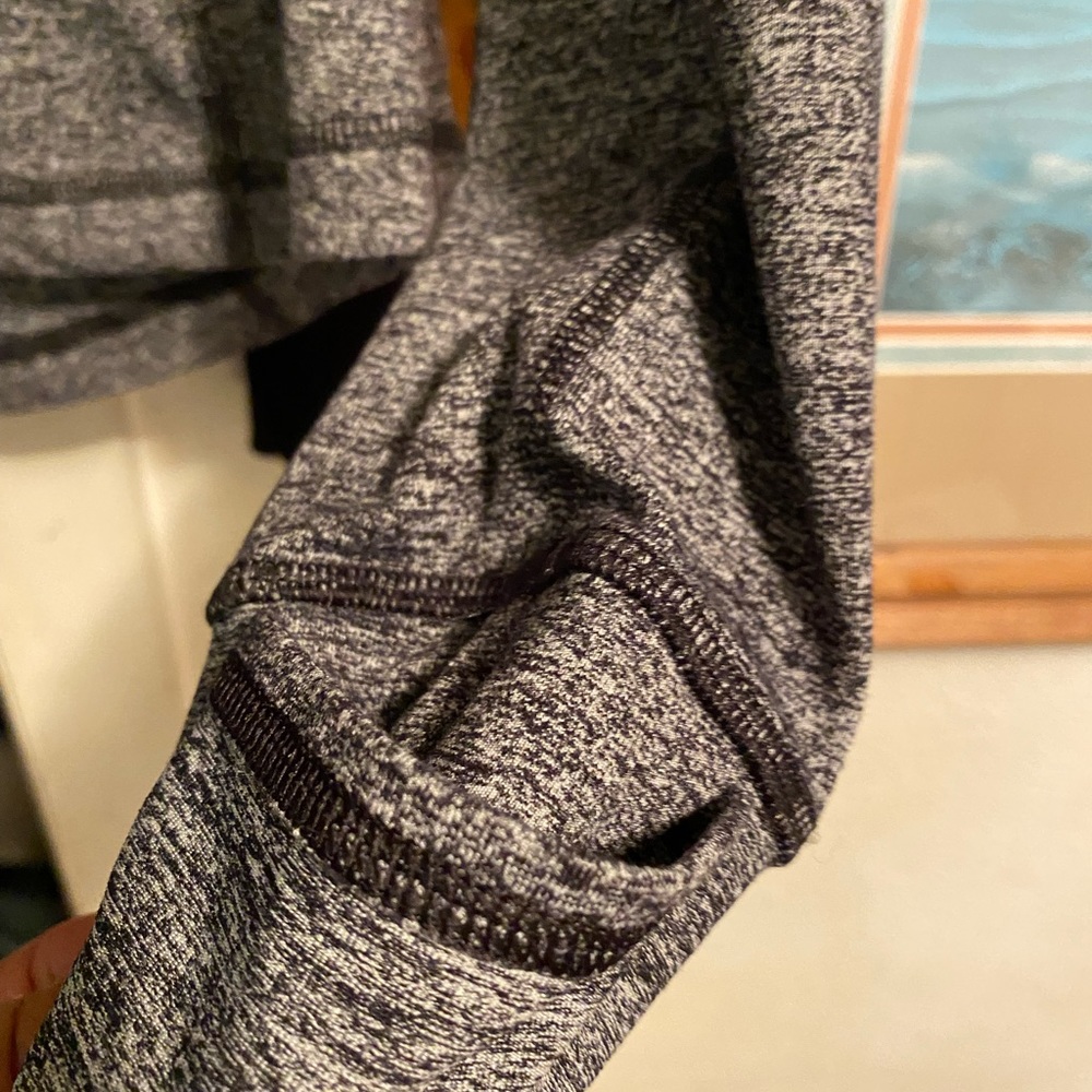Lululemon - Picture 7 of 7